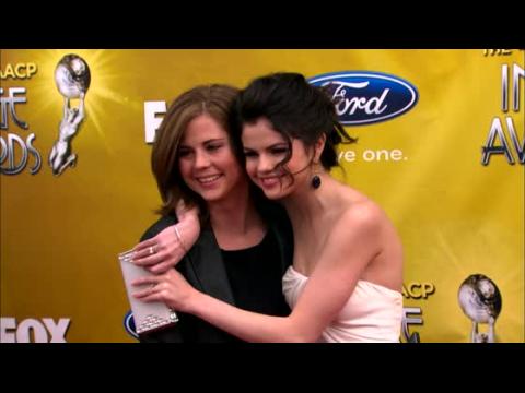 VIDEO : Selena Gomez's Mom Having Hard Time Processing Being Fired By Her