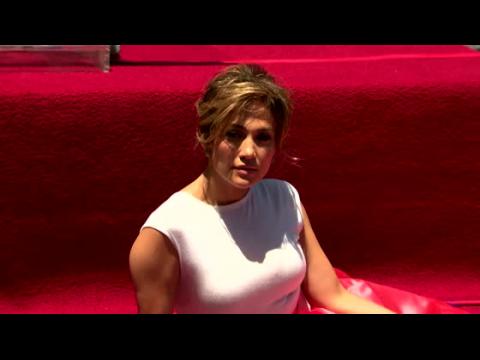 VIDEO : Jennifer Lopez to Executive Produce and Star in New Series