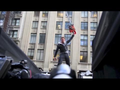 VIDEO : Ian Ziering tourne Sharknado 2  New York