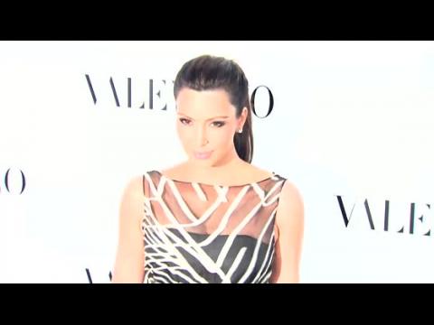 VIDEO : Informante dice que Kim Kardashian quiere otro bebe luego del matrimonio