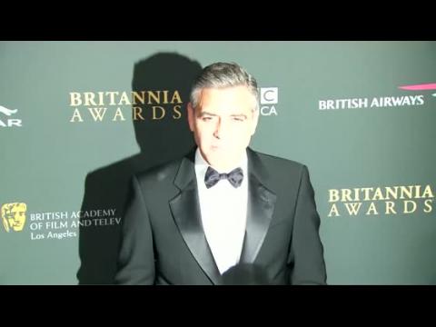 VIDEO : George Clooney hizo propuesta de matrimonio durante una cena en casa