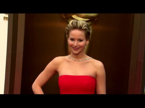 VIDEO : Jennifer Lawrence supuestamente se emborrach y se vomit en una fiesta luego de los Oscars