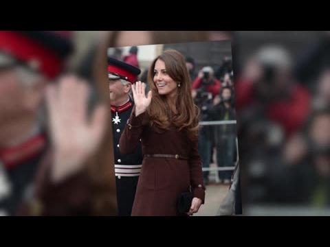 VIDEO : La Duchesse De Cambridge En Retard  Cause Du Brouillard