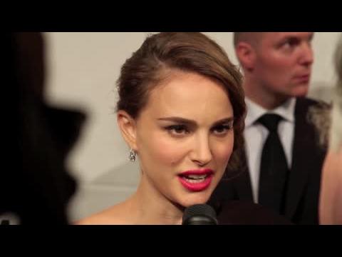 VIDEO : Natalie Portman compte dmnager  Paris