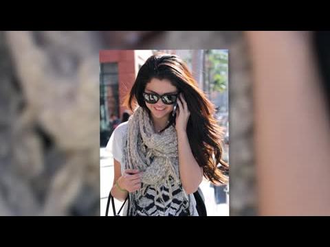 VIDEO : Selena Gomez est seule après sa rupture de Justin Bieber