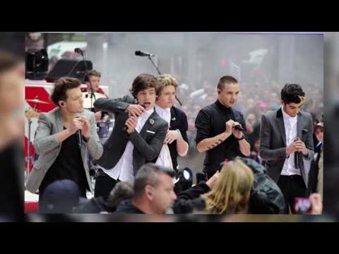 VIDEO : One Direction dcroche son deuxime album numro 1 aux USA