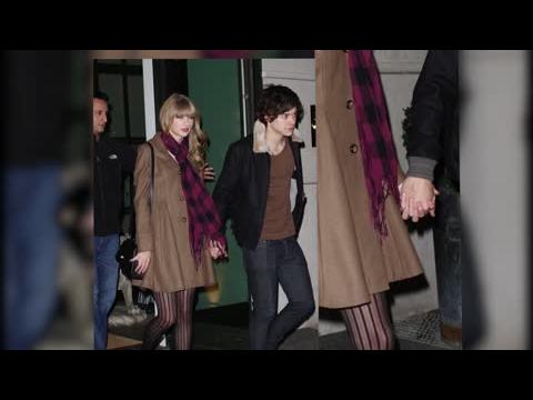 VIDEO : Harry Styles ragit aux questions sur sa relation avec Taylor Swift