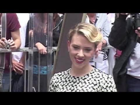 VIDEO : Scarlett Johansson ne trouve pas le mariage important
