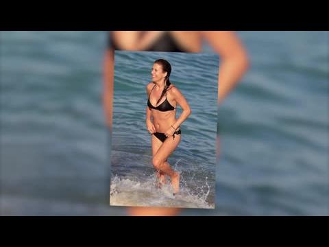 VIDEO : Kate Walsh, 45 ans, est sublime en bikini  Miami