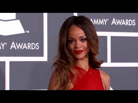 VIDEO : Une Rumeur Court Selon Laquelle Rihanna Serait Enceinte