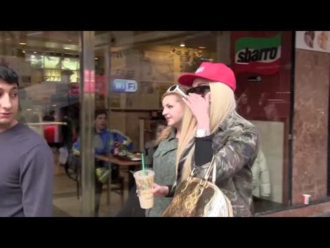 VIDEO : Regardez, Amanda Bynes A Une Amie
