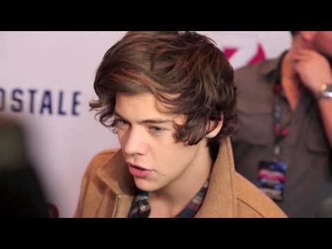 VIDEO : Harry Styles Critique Taylor Swift