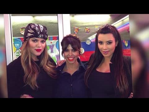 VIDEO : Kim Kardashian Dcontracte En Jeans Pour L'anniversaire De Kourtney
